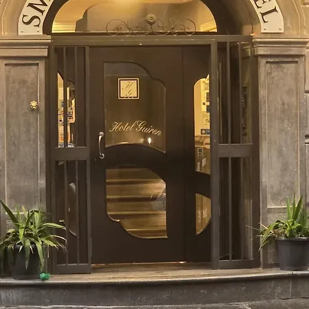 Hotell Smart Station Neapel