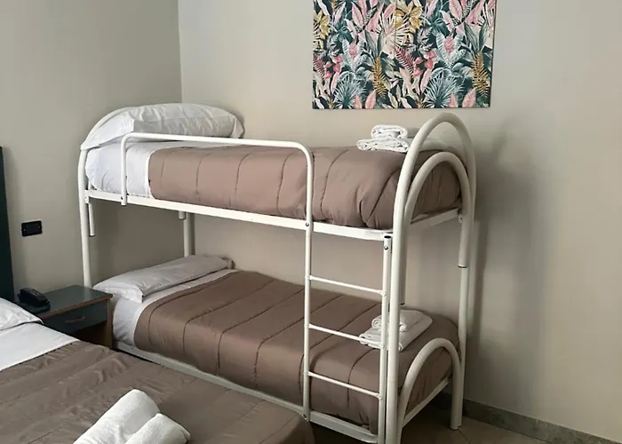 Smart Station Hotel 3*