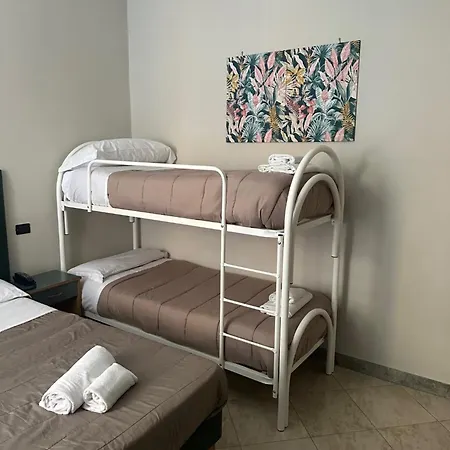 Smart Station Otel 3*